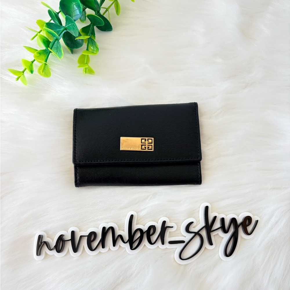 Givenchy 6 Ring Key Holder